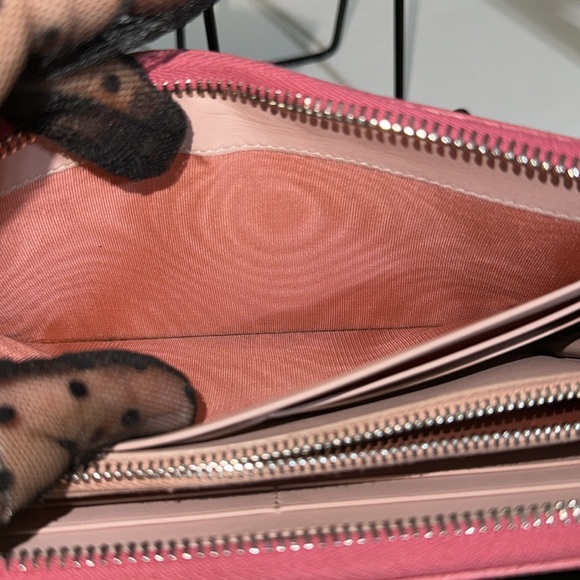 Authentic PRADA zippy leather wallet with (COA) - Picture 7 of 16